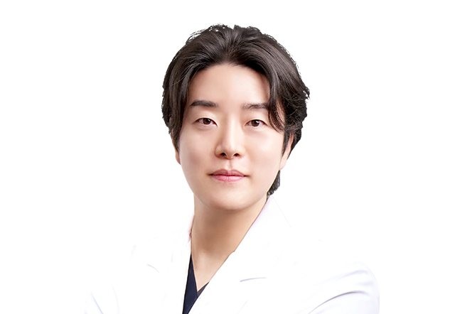 Dr. Lee Chan-jong, Medical Director